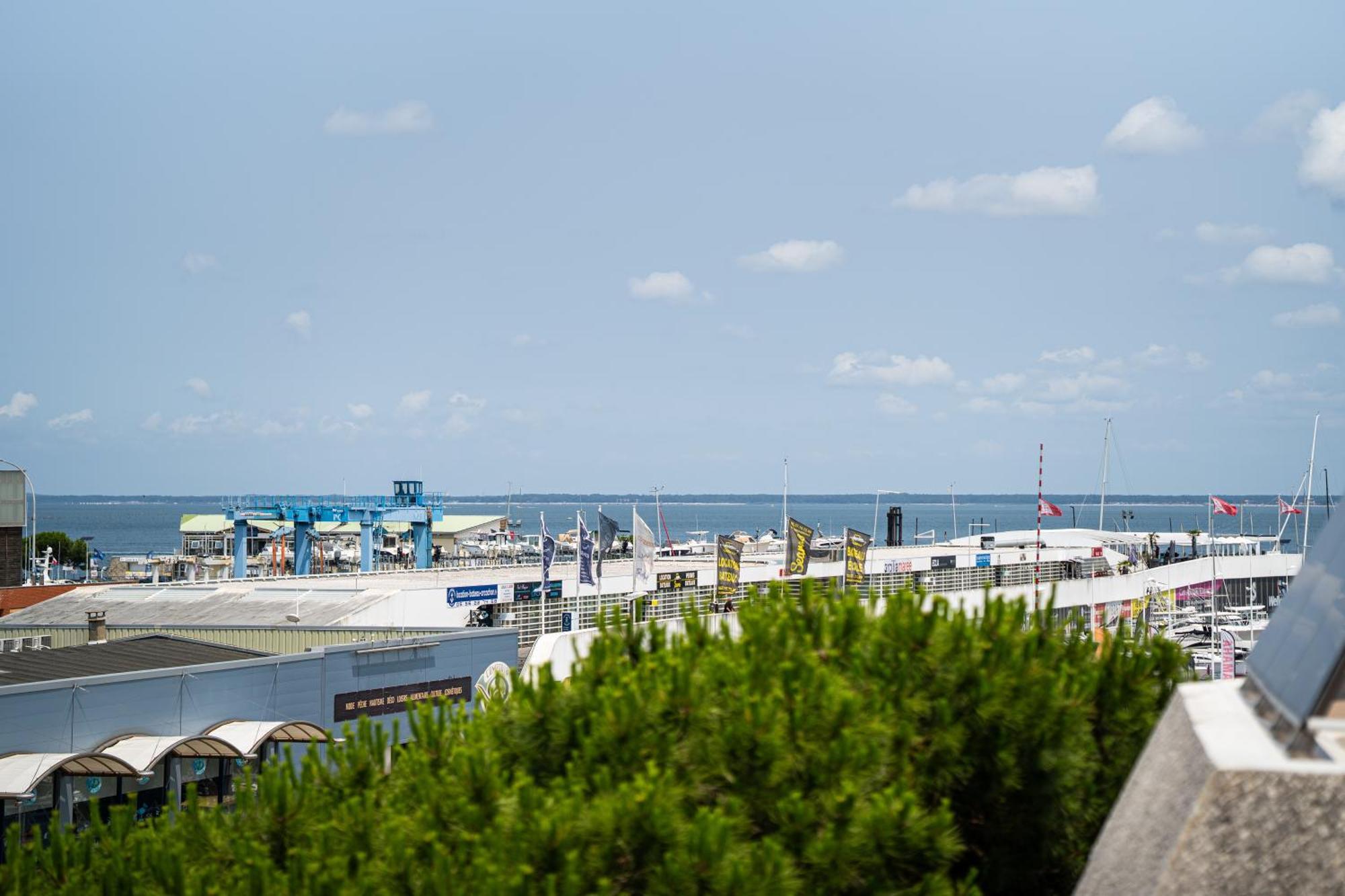 Piton Des Neiges - Nid Douillet Terrasse Vue Port Apartment Arcachon Bagian luar foto